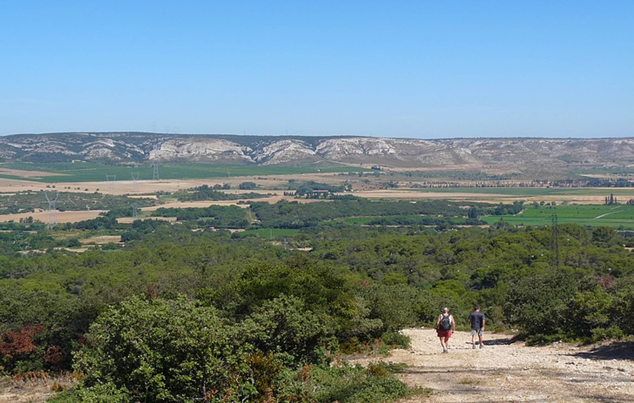 EYGUIÈRES - La Routo : le massif du Défends, Eyguières - photo 5