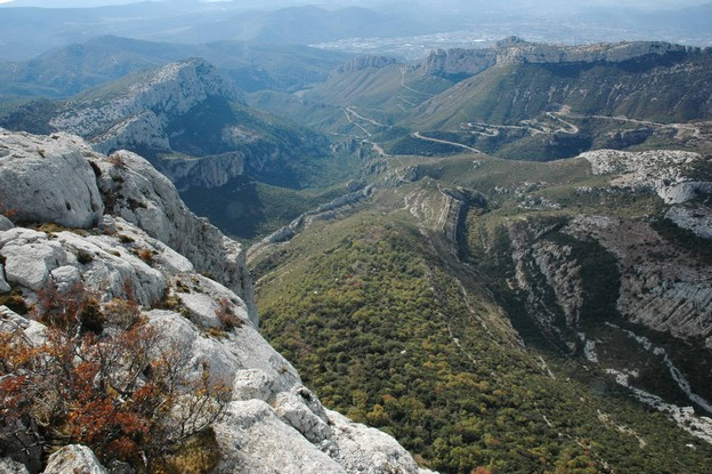 PLAN D'AUPS SAINTE-BAUME - Le Pic de Bertagne, Saint-Zacharie - photo 8