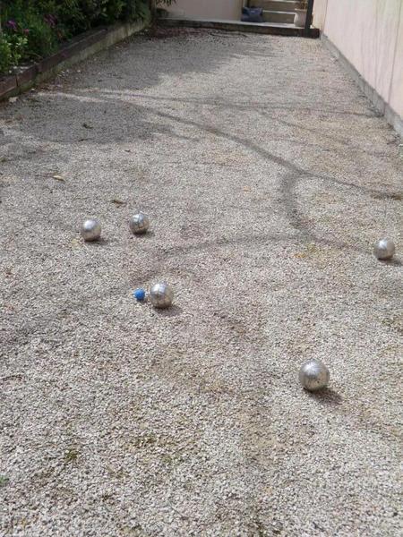 Coin pétanque à partager avec proprio Gîte Magnolia à Colomars Gîtes de France Alpes-Maritimes