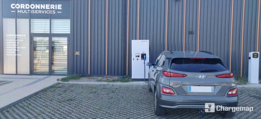 Borne électrique Brico Leclerc