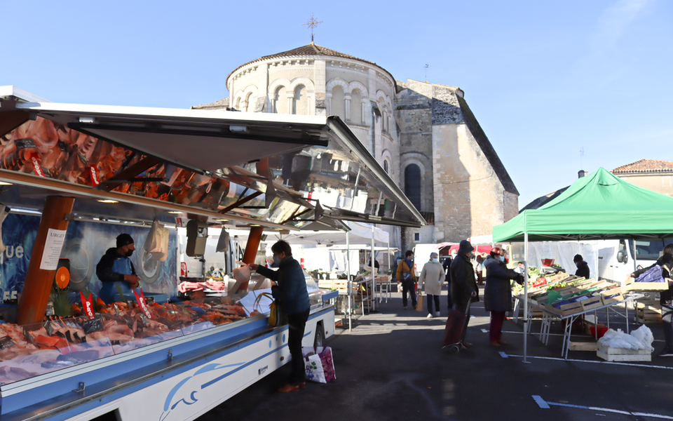 Marché hebdomadaire de Barbezieux-Saint-Hilaire