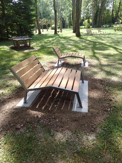 Chaises longues Parc de la Tabarderie Château-Landon