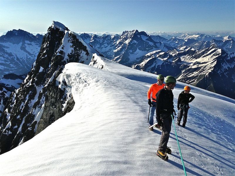 Sortie alpinisme à la Cime du Vallon avec le Bureau des guides du Champsaur Valgaudemar | Bureau des guides du Champsaur Valgaudemar Sortie alpinisme à la Cime du Vallon avec le Bureau des guides du Champsaur Valgaudemar