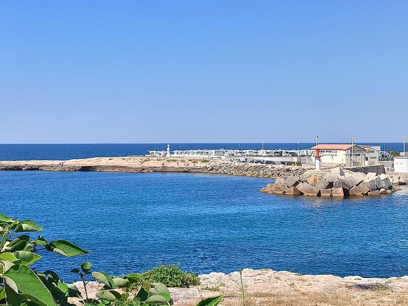 Aire de camping-car à Carro