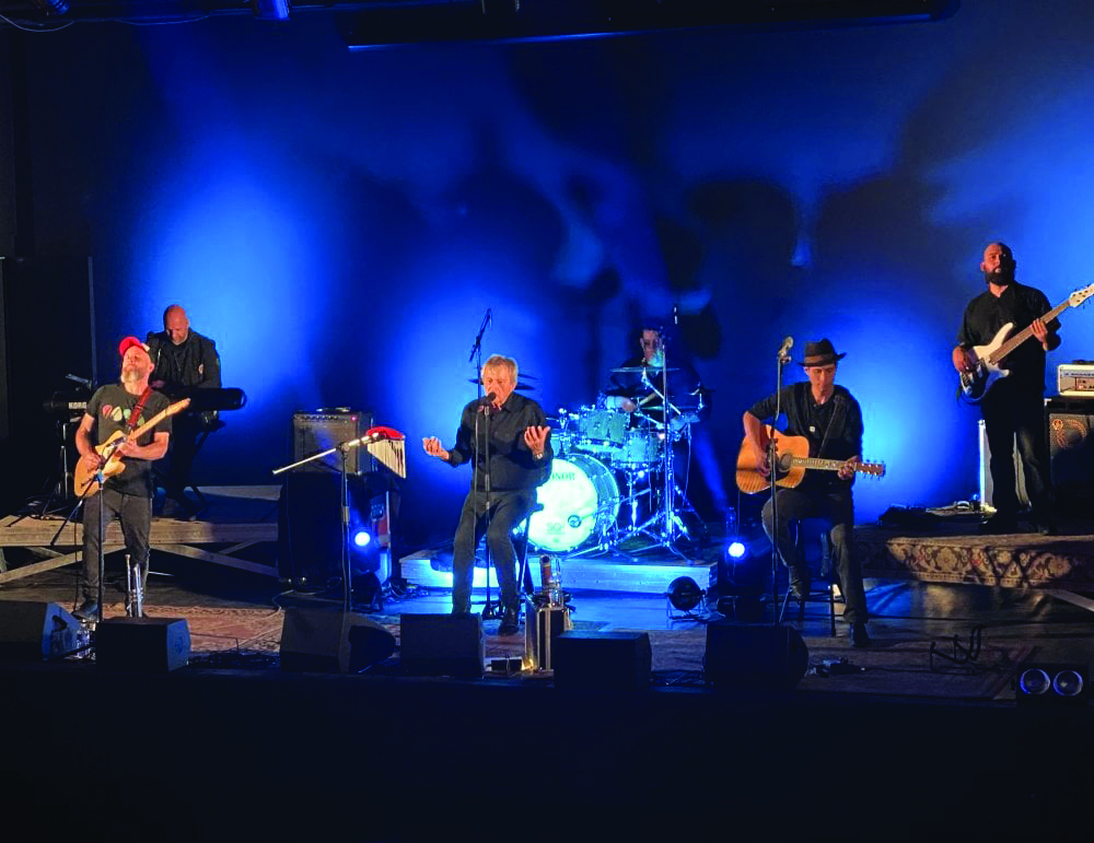 D'une ombre à l'autre chante Cabrel