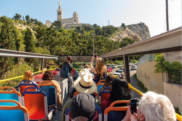 Explorez Marseille en bus panoramique
