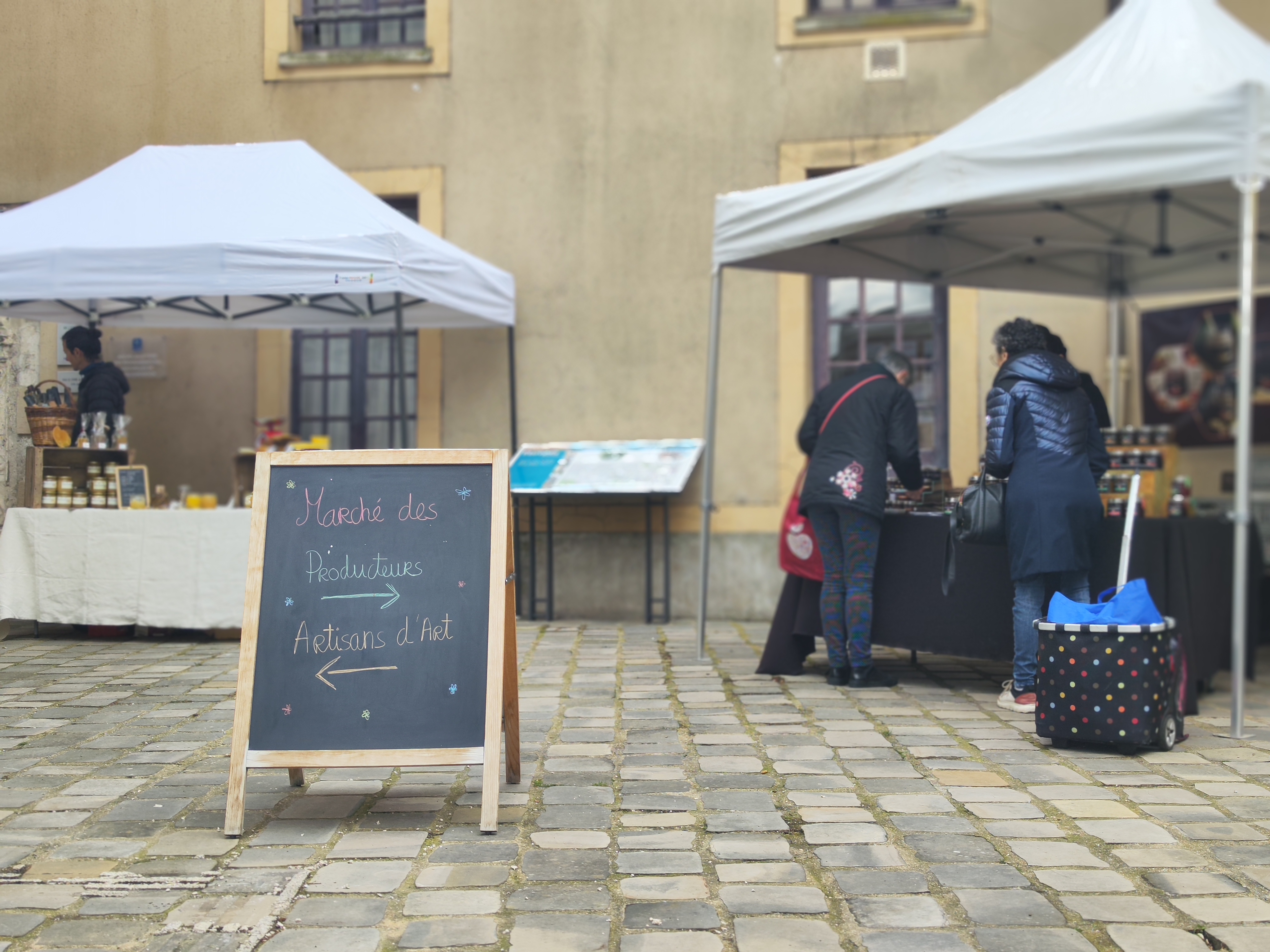 Marchu00e9 des producteurs et des artisans locaux_u00c9tampes