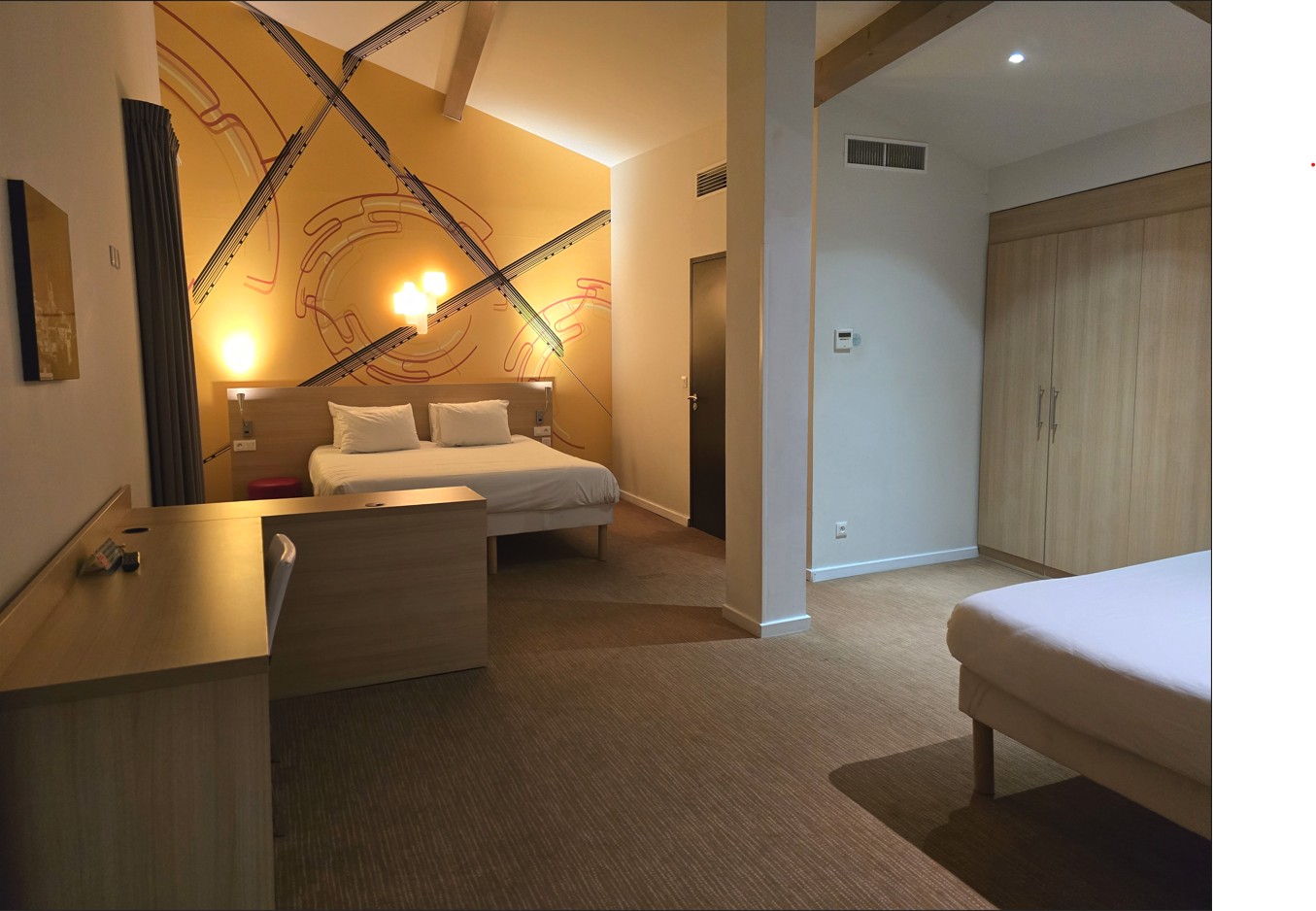 Ibis Styles Marseille gare Saint-Charles — photo 2