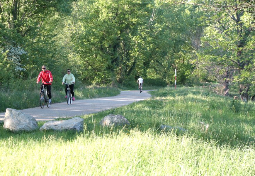 Cyclotouriste sur le voie verte