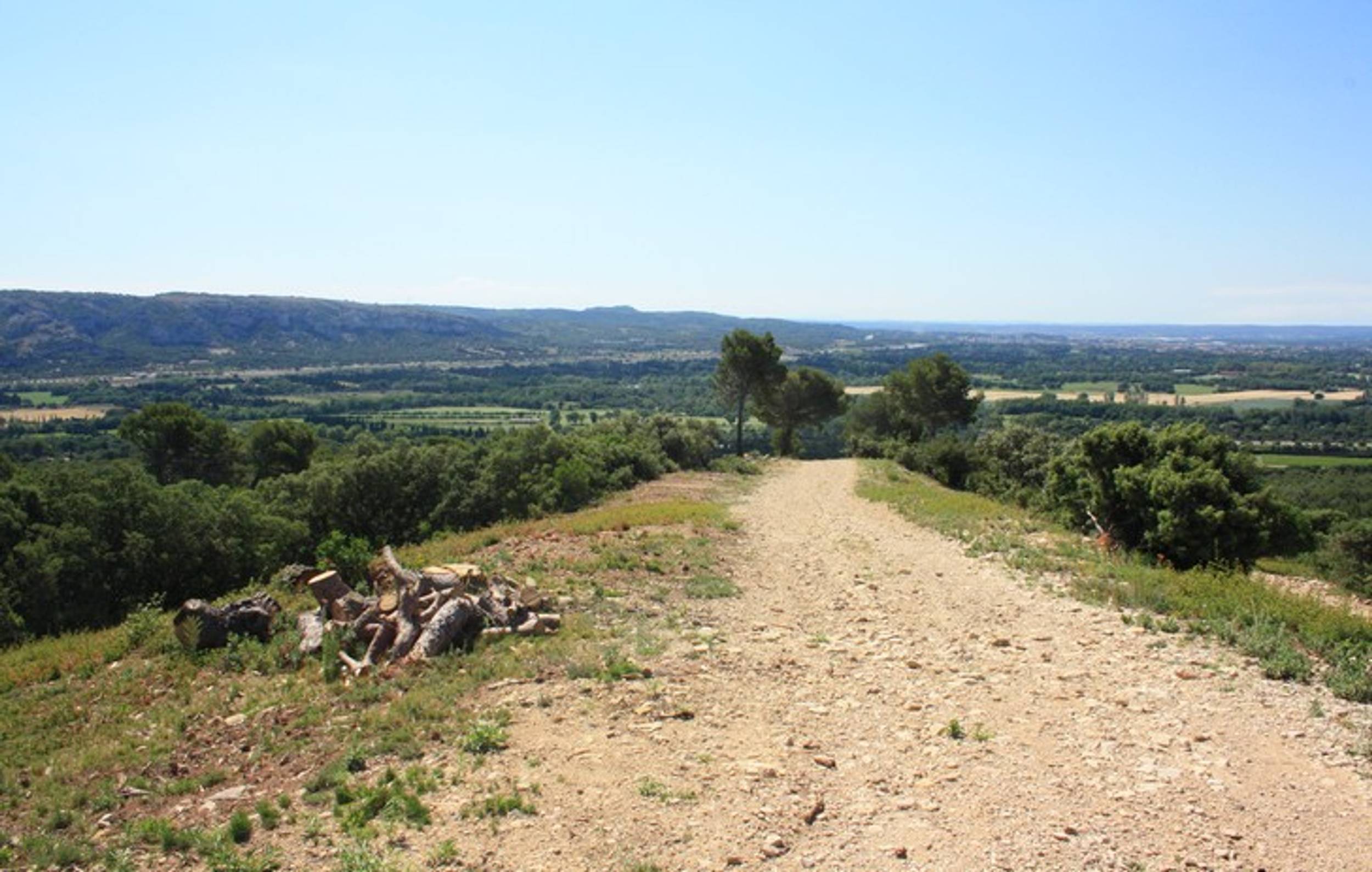 EYGUIÈRES - La Routo : le massif du Défends, Eyguières - photo 6