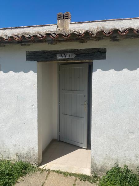 Toilettes publiques - Clos Biret