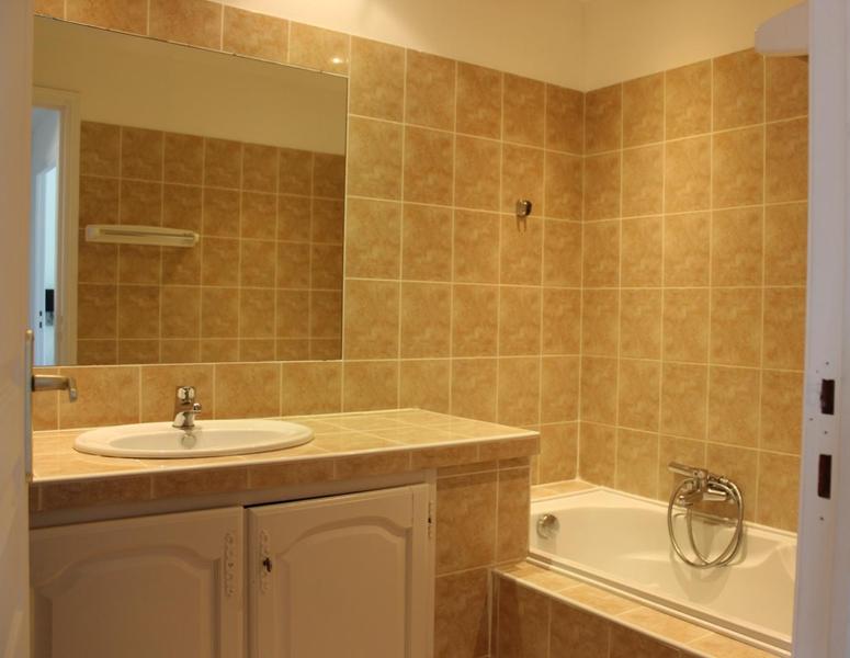 Gîte Les Amandiers d'Utelle-Salle de bains-Utelle-Gîtes de France des Alpes-Maritimes