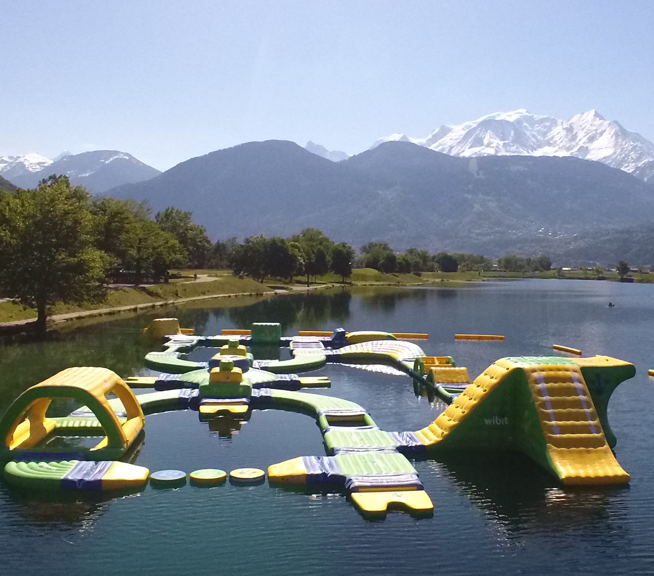 aqua park du mont blanc