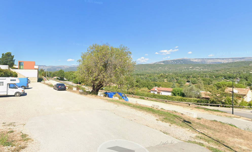 Stationnement Camping-Cars - Saint-Cézaire_Saint-Cézaire-sur-Siagne