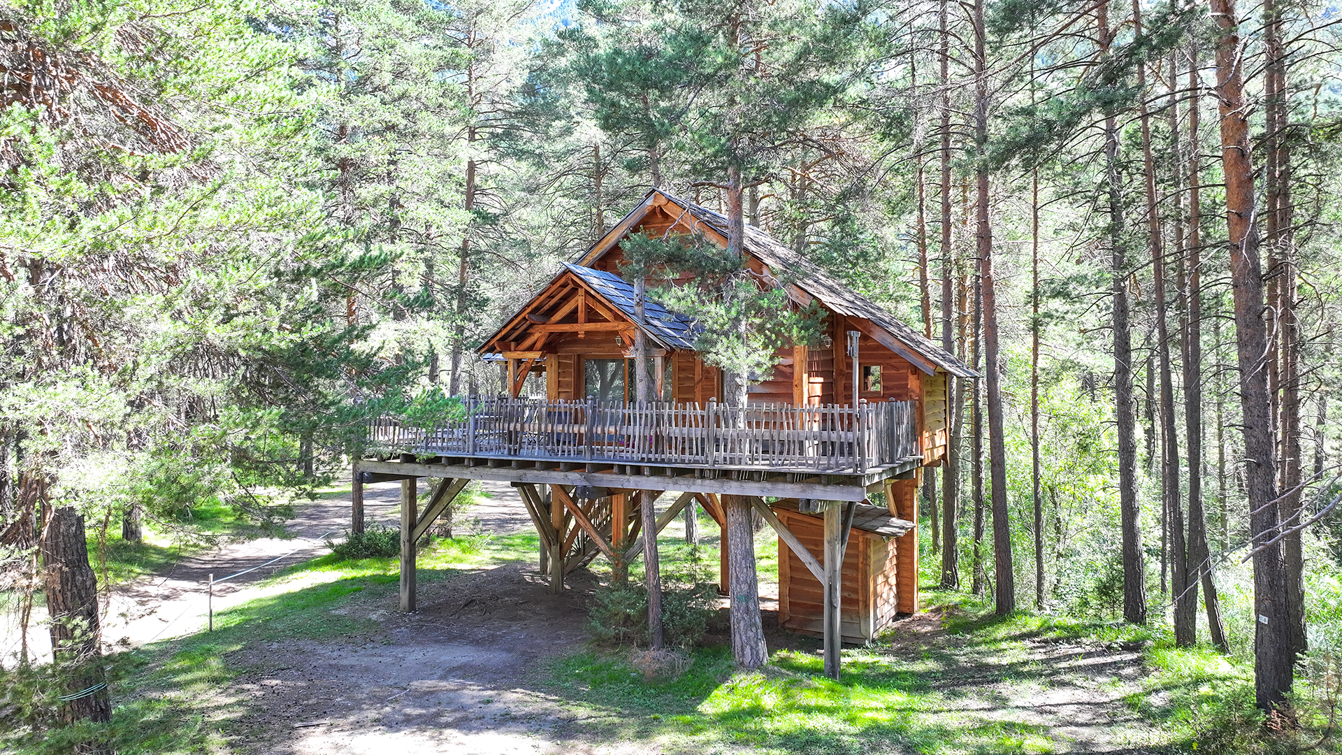 Cabane dans les arbres n1 (Montgenvre) | Provence-Alpes-Cte d'Azur Tourisme Cabane dans les arbres n1 (Montgenvre) | Provence-Alpes-Cte d'Azur Tourisme
