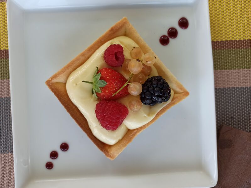 Tartelette citron La Ciboulette - restaurant avec vue panoramique à Gassin - https://gassin.eu