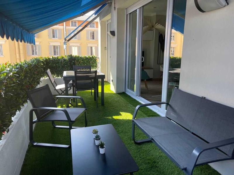Terrasse City Break Reine-Marie Gîtes de France Côte d'Azur Alpes-Maritimes à Nice