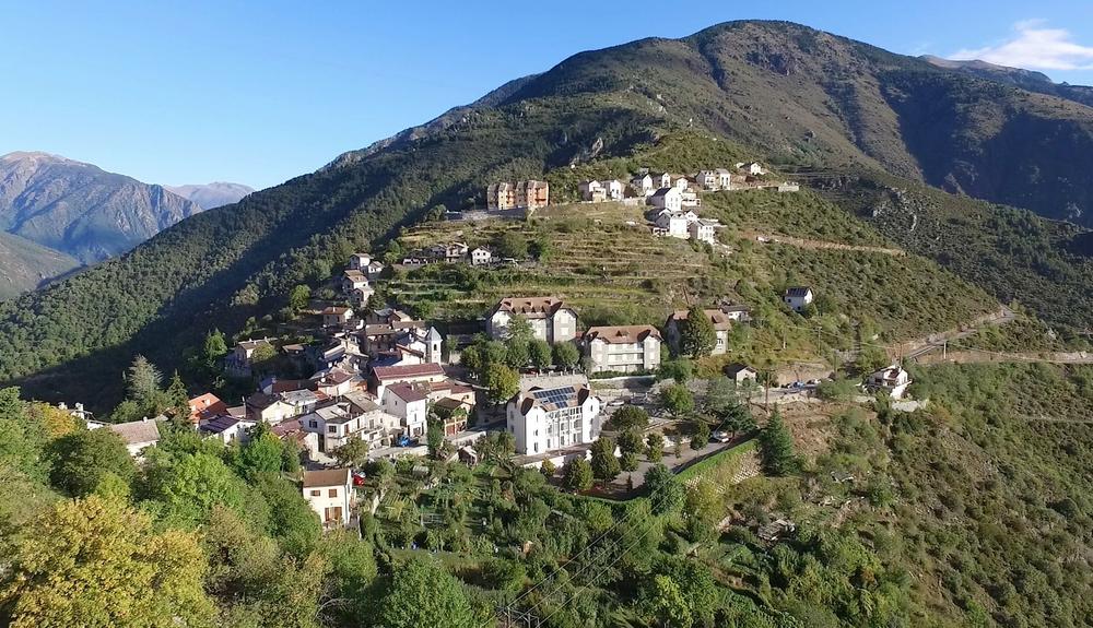 Gîte La Grange d'Anna n°1-Le village-Rimplas-Gîtes de France des Alpes-Maritimes