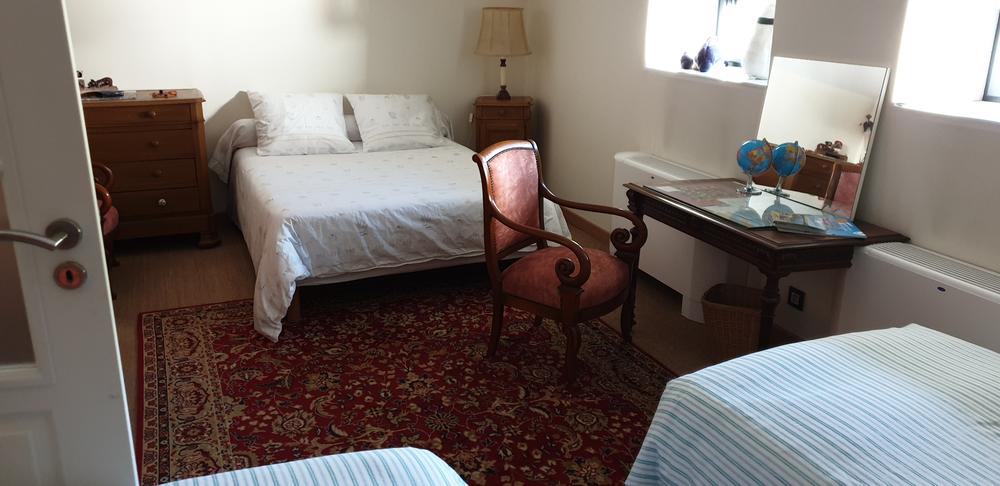 chambre 1 - Chambre d'Hôtes Les Nichoirs Pusignieu à Creys Mépieu - Balcons du Dauphiné