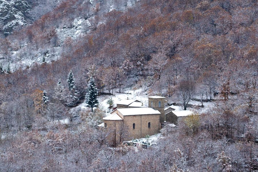 La Souche - Eglise de St Louis-zoom église ©S.BUGNON
