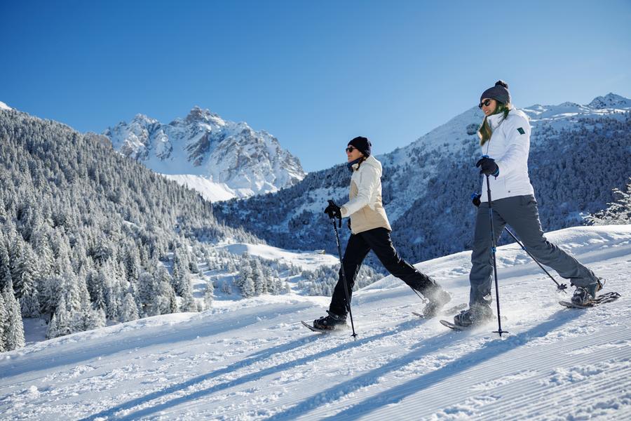 Raquette en Duo sur le chemin du vallon