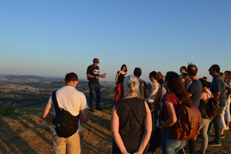 Gergovie, visite au crépuscule