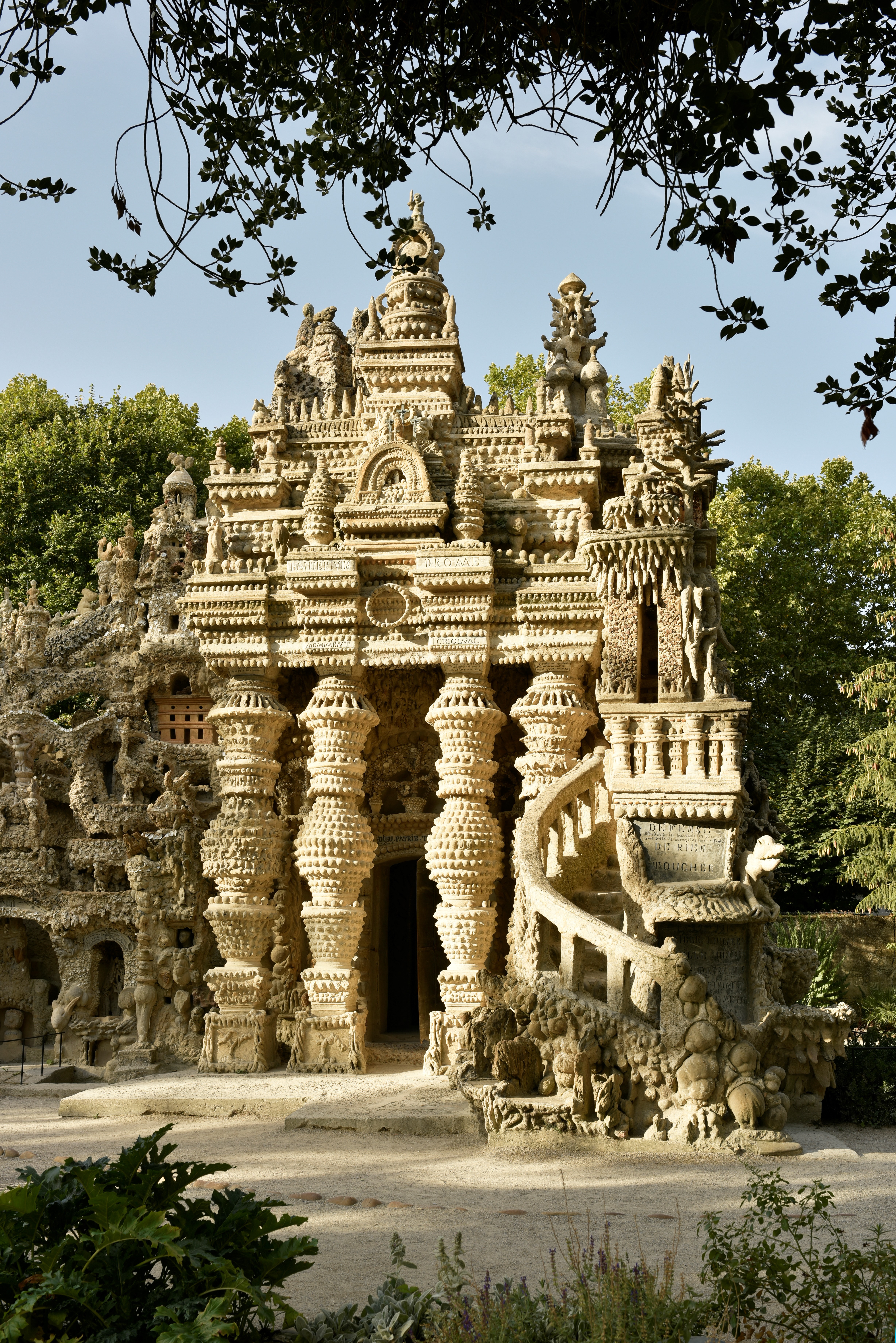 Palais Idéal du Facteur Cheval (Hauterives) | Official website of the  tourist office around the Ideal Palace - Porte de Dromardeche