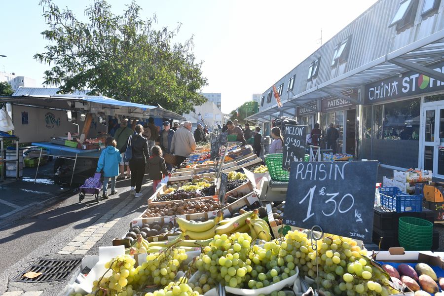 Marché de Villeneuve