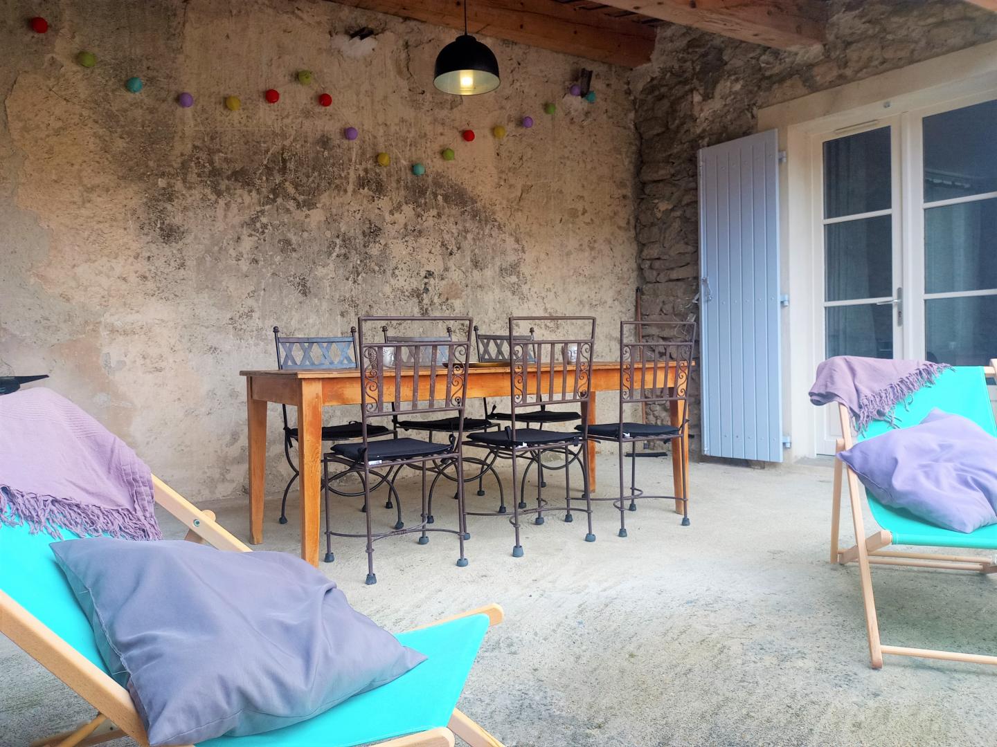 Terrasse privative, abritée