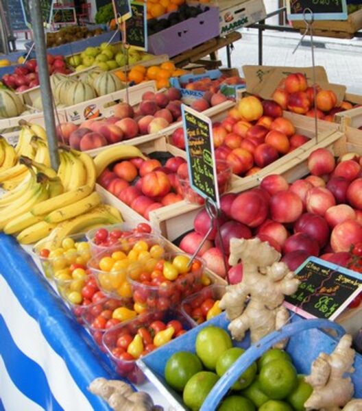 Marché de Saint-Jean-d'Angle