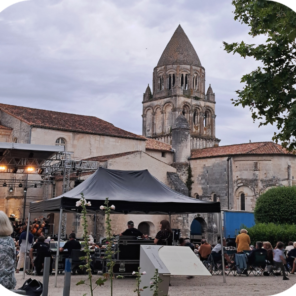 Rencontre thématique : Histoire du festival ; et la musique répara les pierres