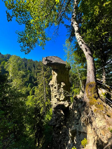 Boucle Cheminée des fées en passant par le Berchat
