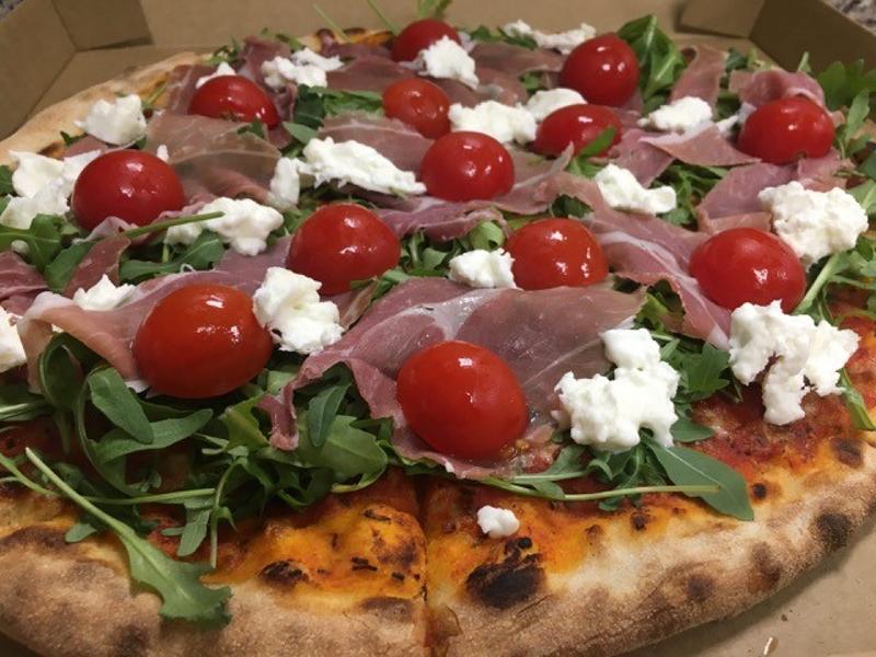 - © speedy pizza speedy pizza - © speedy pizza