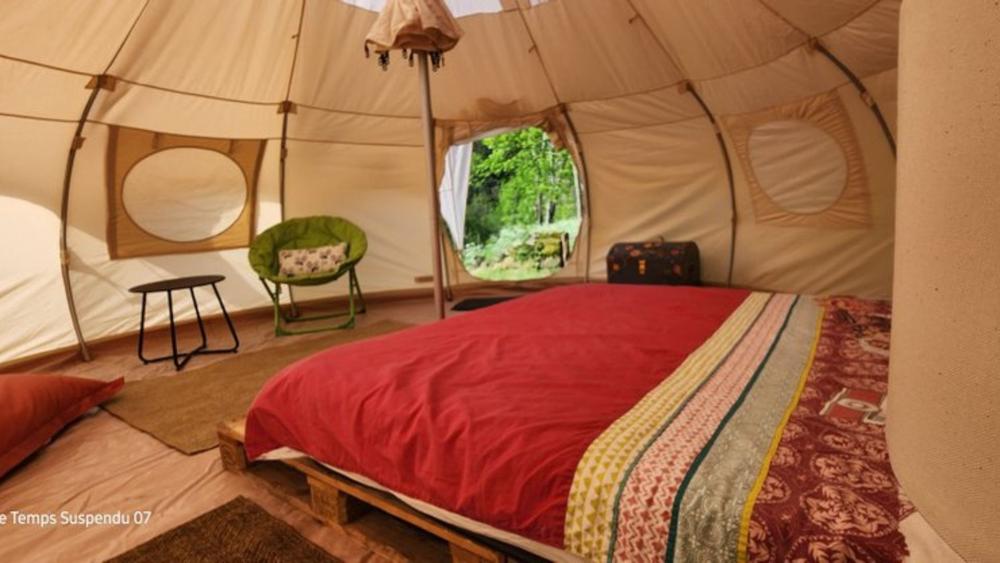 Le Temps Suspendu - Tente Lotus_Saint-Pierreville