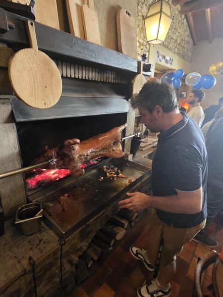 Cochon de lait à la broche