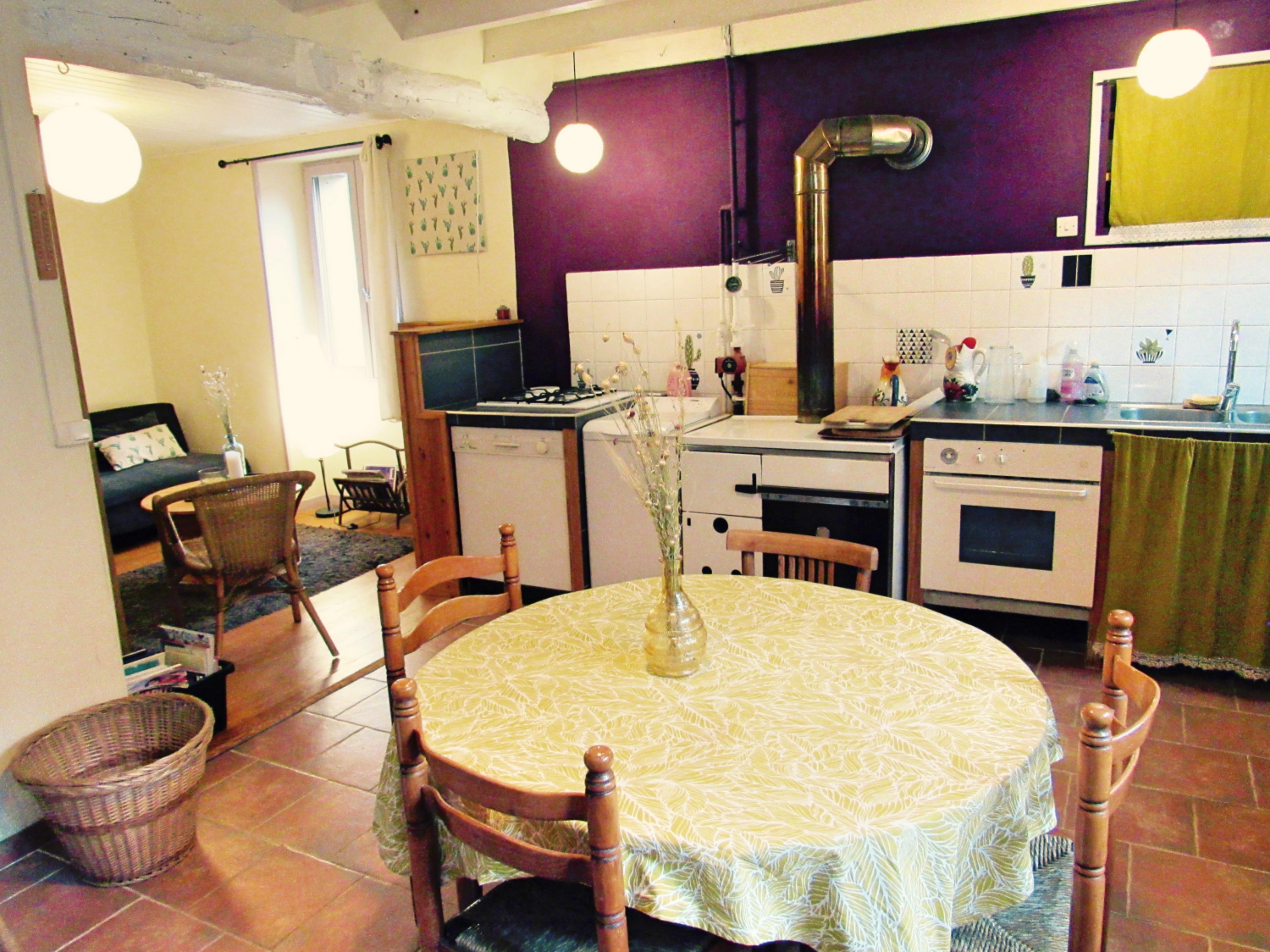 Salle à manger et cuisine