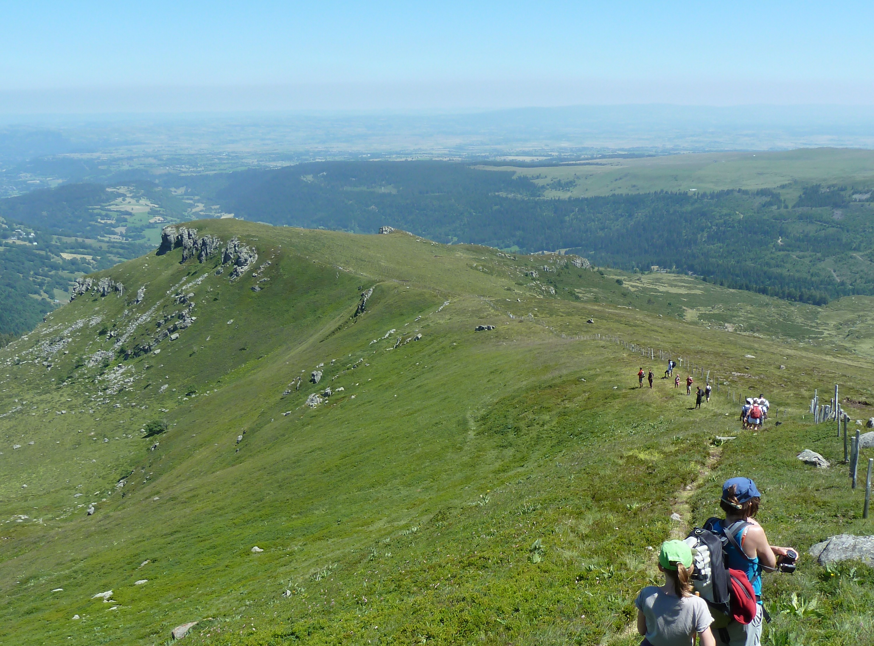 Bureau des guides d'Auvergne - Hiking