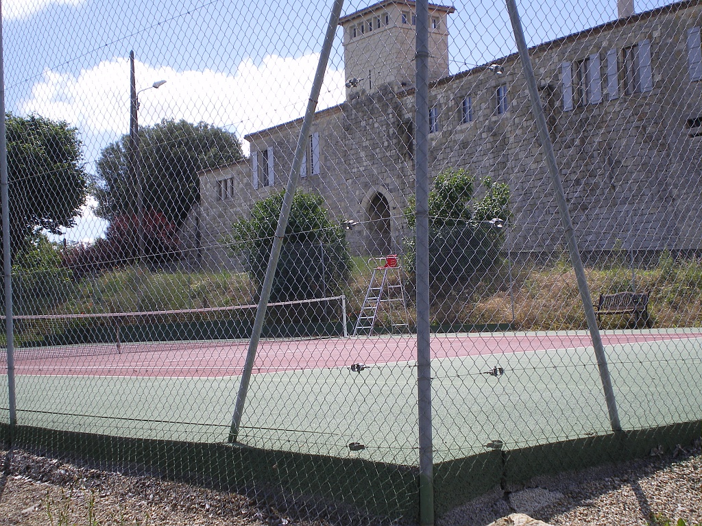 TENNIS CLUB