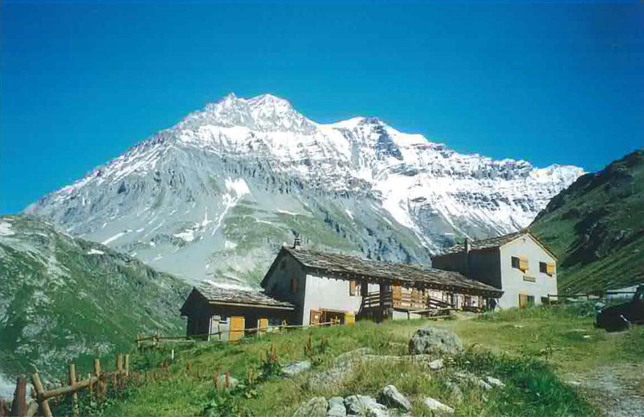 Refuge d'Entre-Deux-Eaux