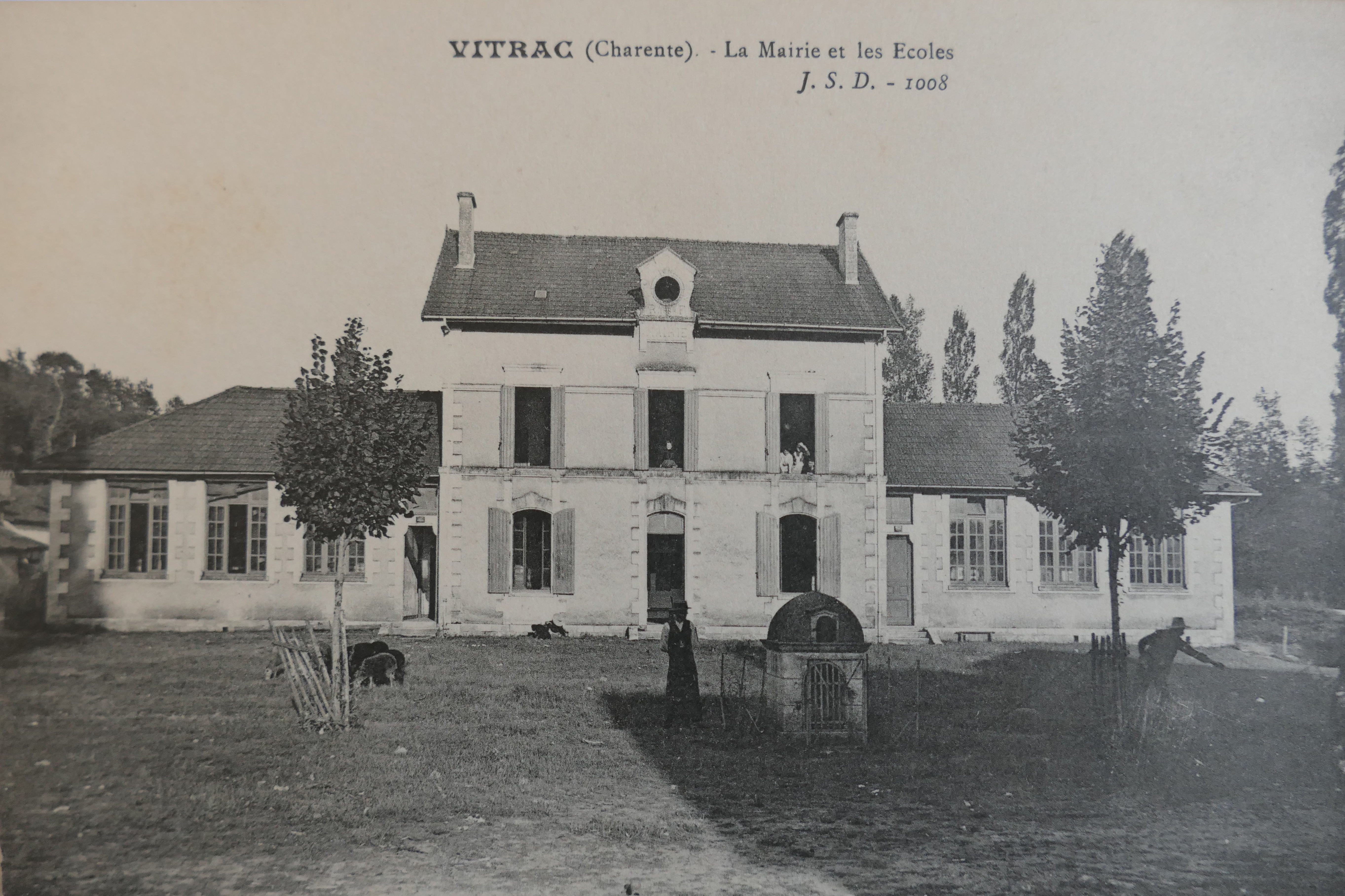 PAH - Focus Patrimoine - VITRAC-SAINT-VINCENT, LA MAIRIE ÉCOLE