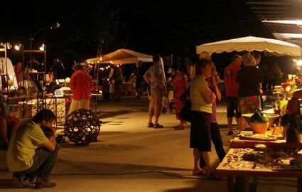 Marché Nocturne de Grand Village Plage