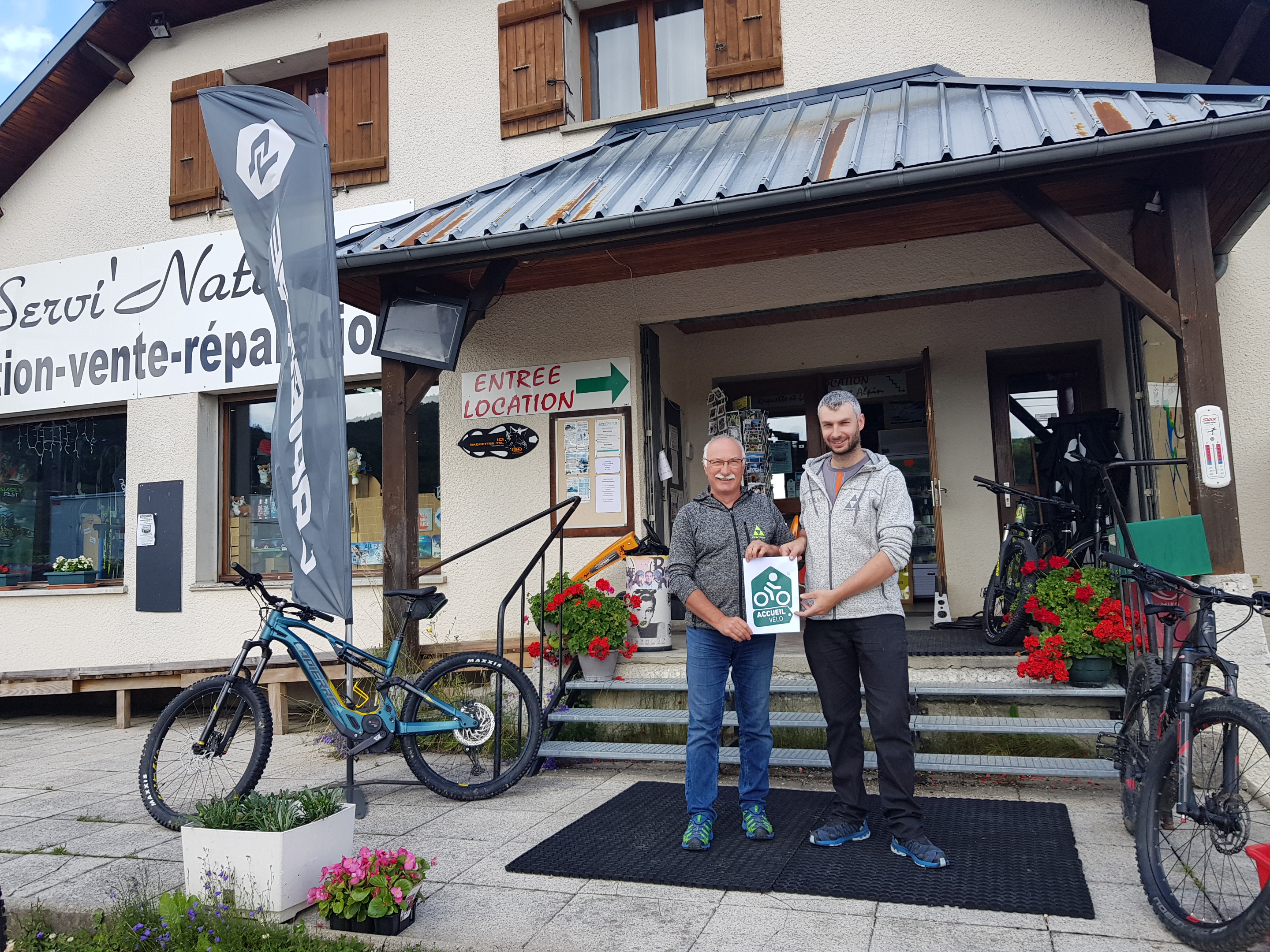 Servi'Nature: rental and repair of mountain and road bikes, electrically assisted bicycles and rental of ski wheels and rollerblades