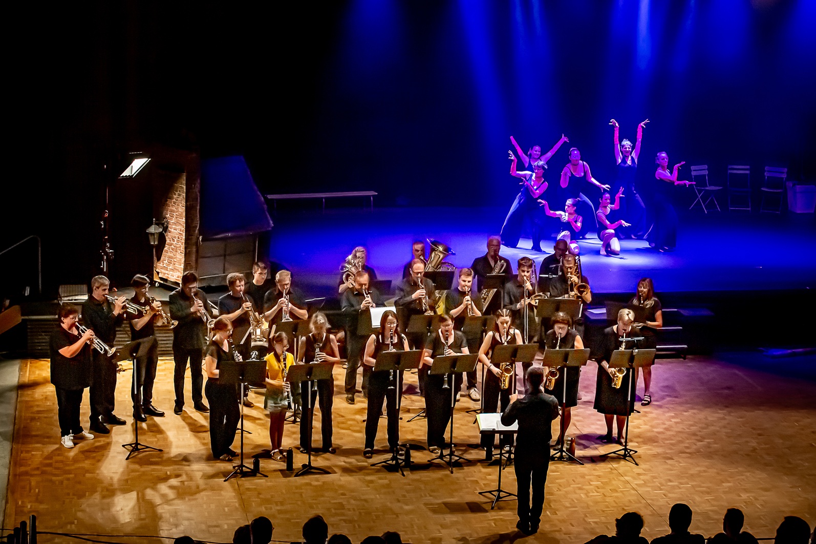 Concert  des ensembles et spectacle de danse