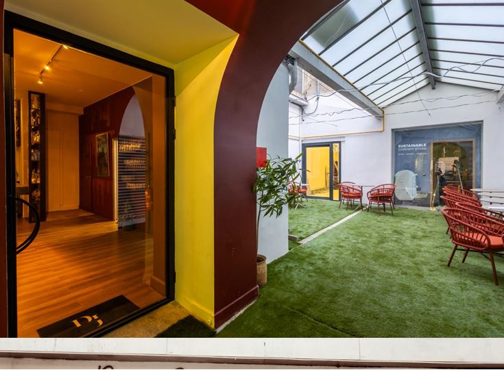 Dame Jeanne - photo 2