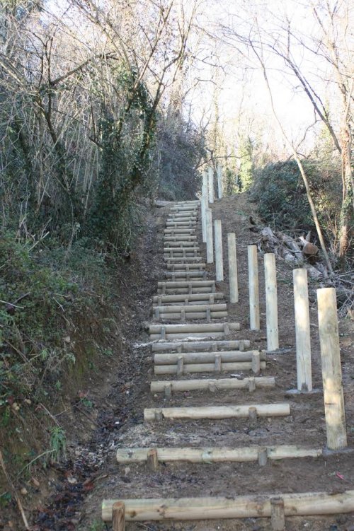 Sentier ' Chemin des fontaines-_Bren