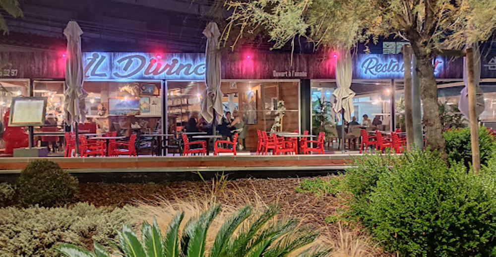 Corso du Mimosa à Cavalaire