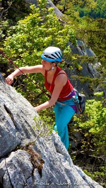 Escalade dans le Jura, près de Saint Claude
