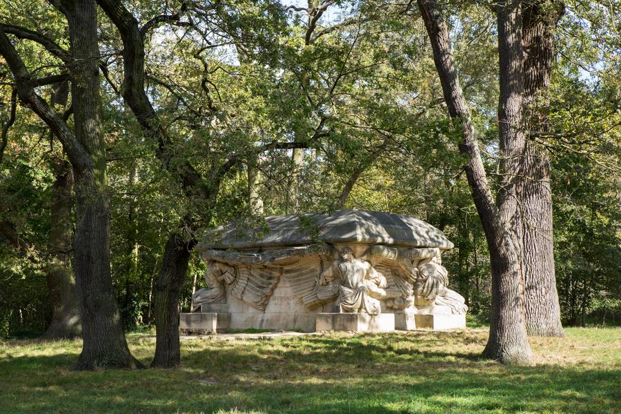 Monument à Beethoven dans le bois de Vincennes 