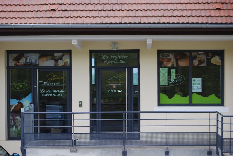 Magasin de vente d'Ayn Dullin (coopérative laitière de Yenne)