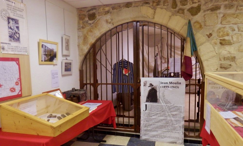 | Mairie Pernes